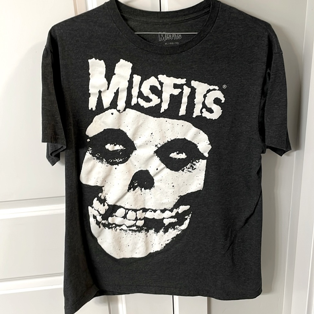 Misfits – Distressed Skull T-Shirt